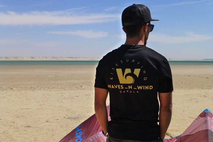 WAVES N WIND